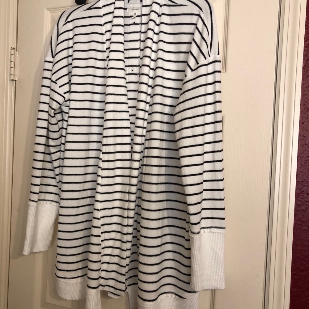 Cute cardigan/sweater